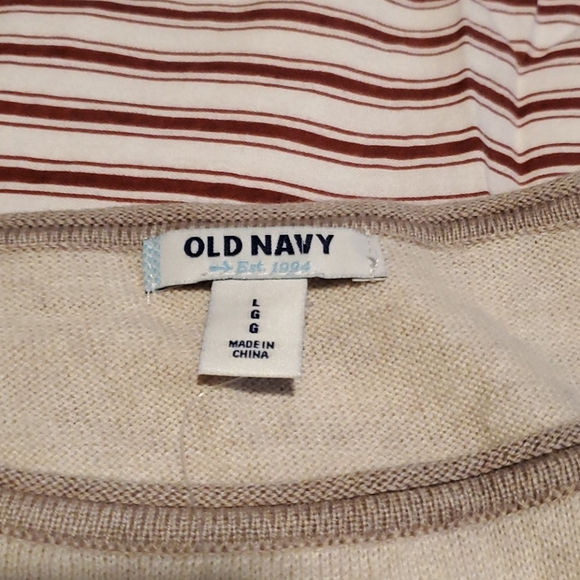 2 Raglan Shirt - Picture 2 of 7